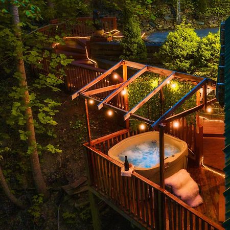 Cabin In A Gated Resort With Seasonal Resort Pool Pigeon Forge Kültér fotó