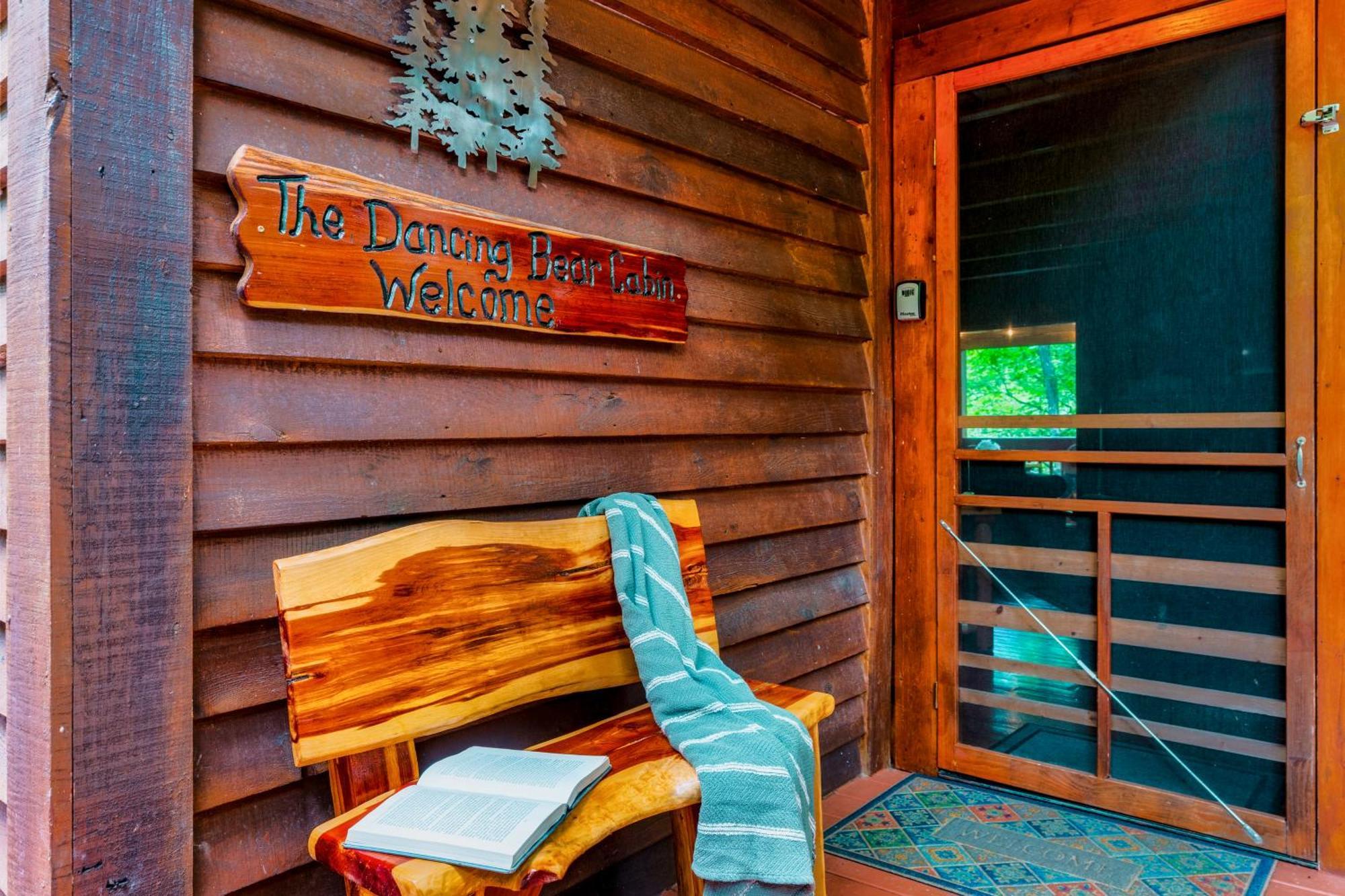 Cabin In A Gated Resort With Seasonal Resort Pool Pigeon Forge Kültér fotó